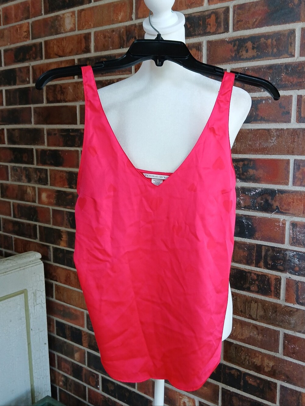 Victoria's Secret Red Satin Camisole Tank Top XS Hearts Lingerie